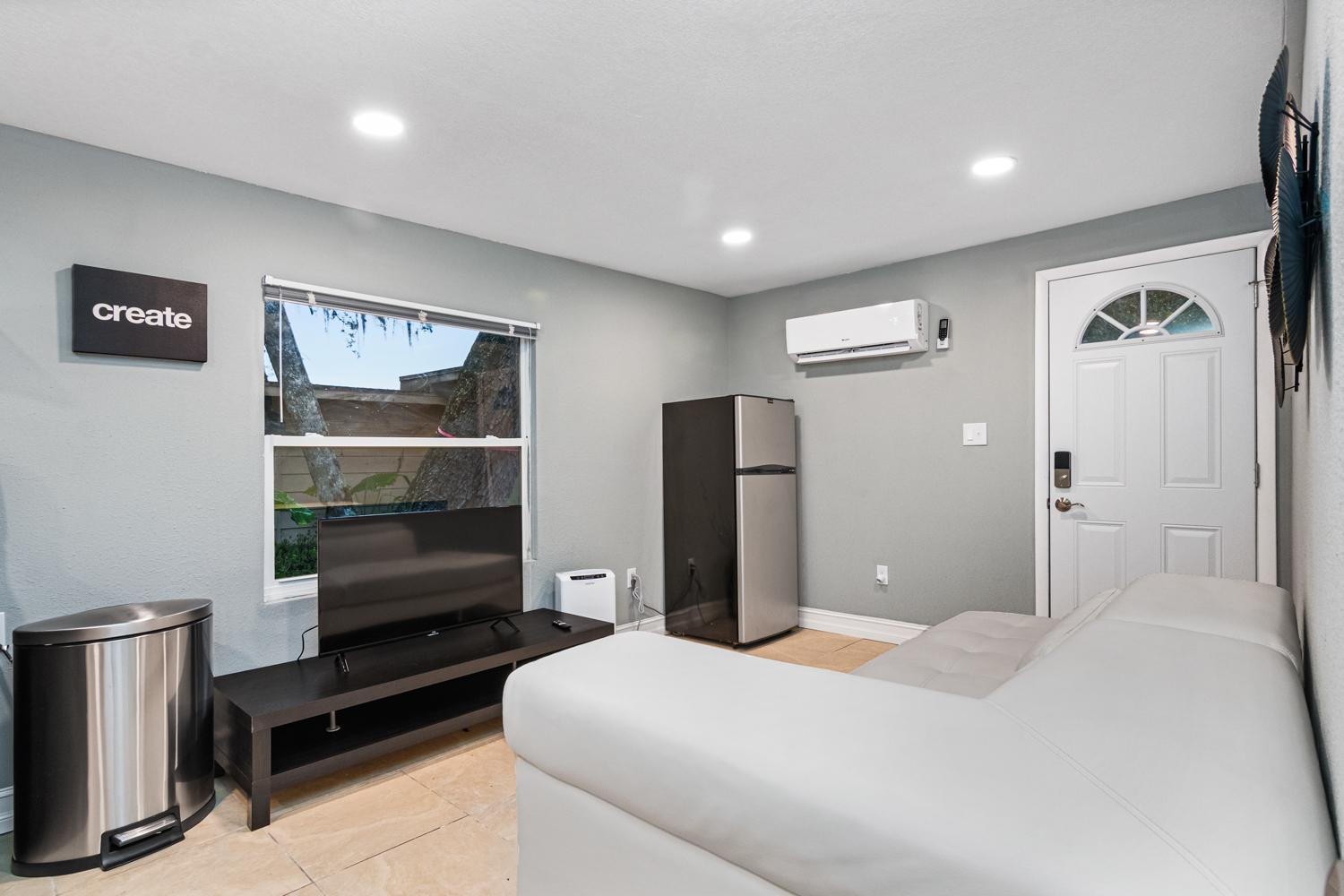 Modern House In Clearwater With Access To A Shared Swimming Pool Apartment Safety Harbor Exterior photo