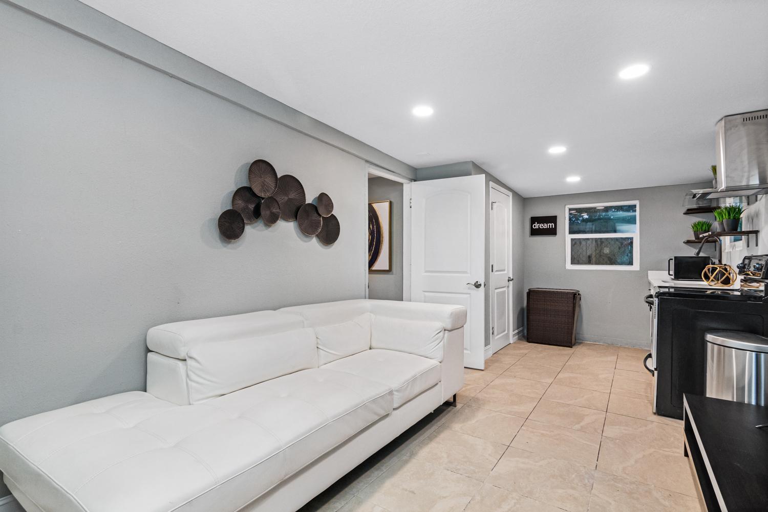 Modern House In Clearwater With Access To A Shared Swimming Pool Apartment Safety Harbor Exterior photo