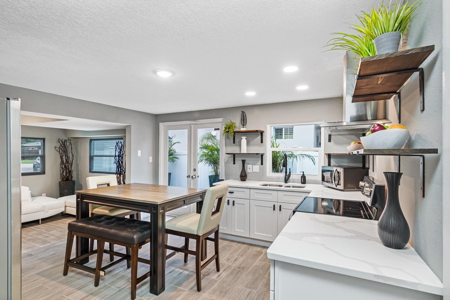 Modern House In Clearwater With Access To A Shared Swimming Pool Apartment Safety Harbor Exterior photo
