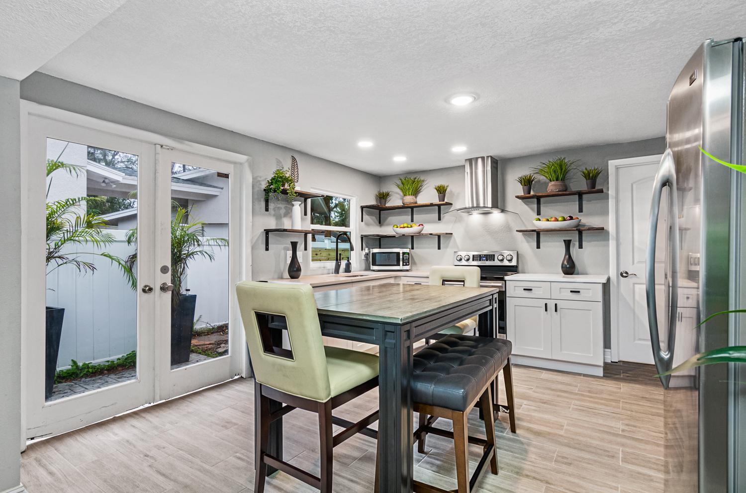 Modern House In Clearwater With Access To A Shared Swimming Pool Apartment Safety Harbor Exterior photo