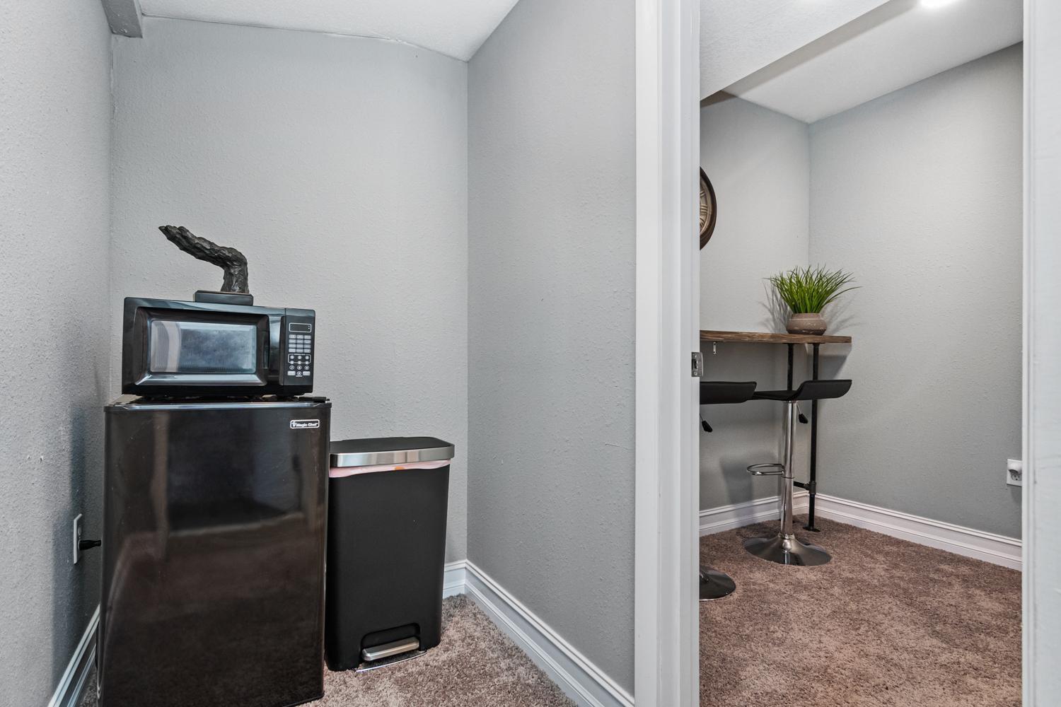 Modern House In Clearwater With Access To A Shared Swimming Pool Apartment Safety Harbor Room photo
