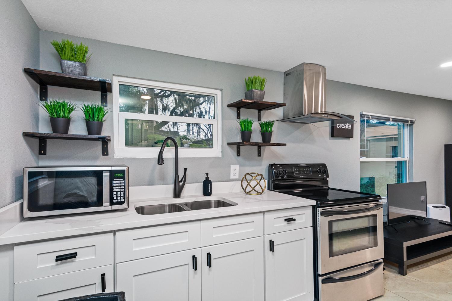 Modern House In Clearwater With Access To A Shared Swimming Pool Apartment Safety Harbor Exterior photo