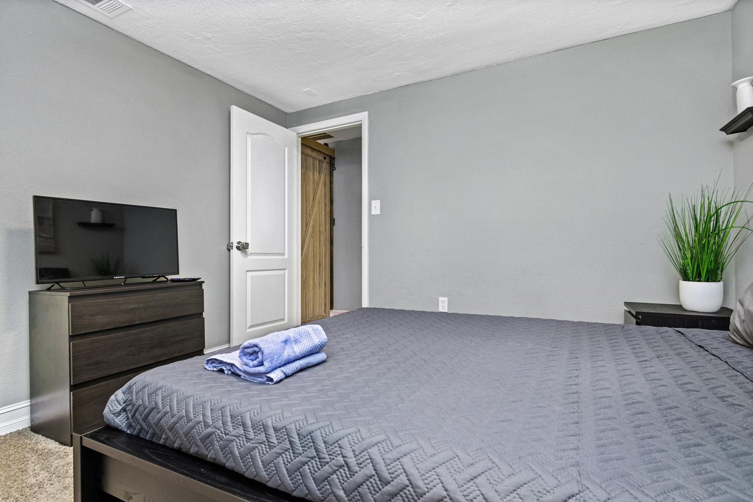 Modern House In Clearwater With Access To A Shared Swimming Pool Apartment Safety Harbor Room photo